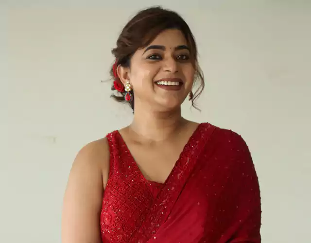 Yamini Bhaskar Red Saree Photos